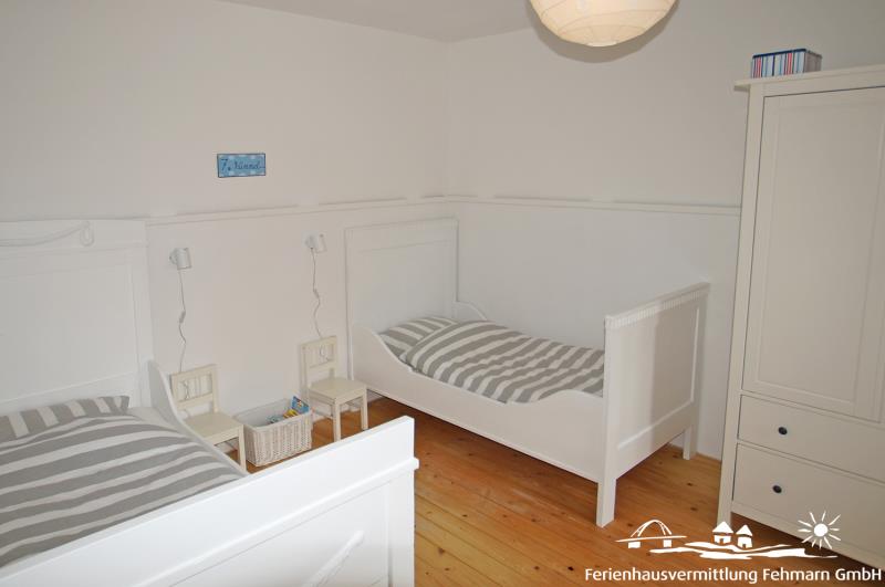 Kinderschlafzimmer mit 2 Einzelbetten EG