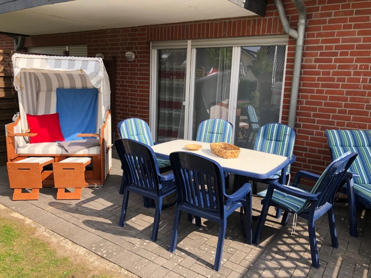 Terrasse mit neuem Strandkorb seit Sep. 2020